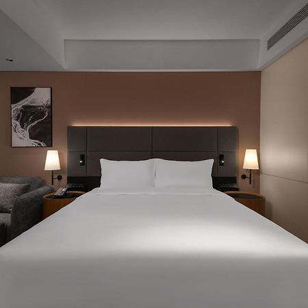 Intercity Hotel Guangzhou South Railway Station - Free Minibar Including Erdinger Weissbier 外观 照片