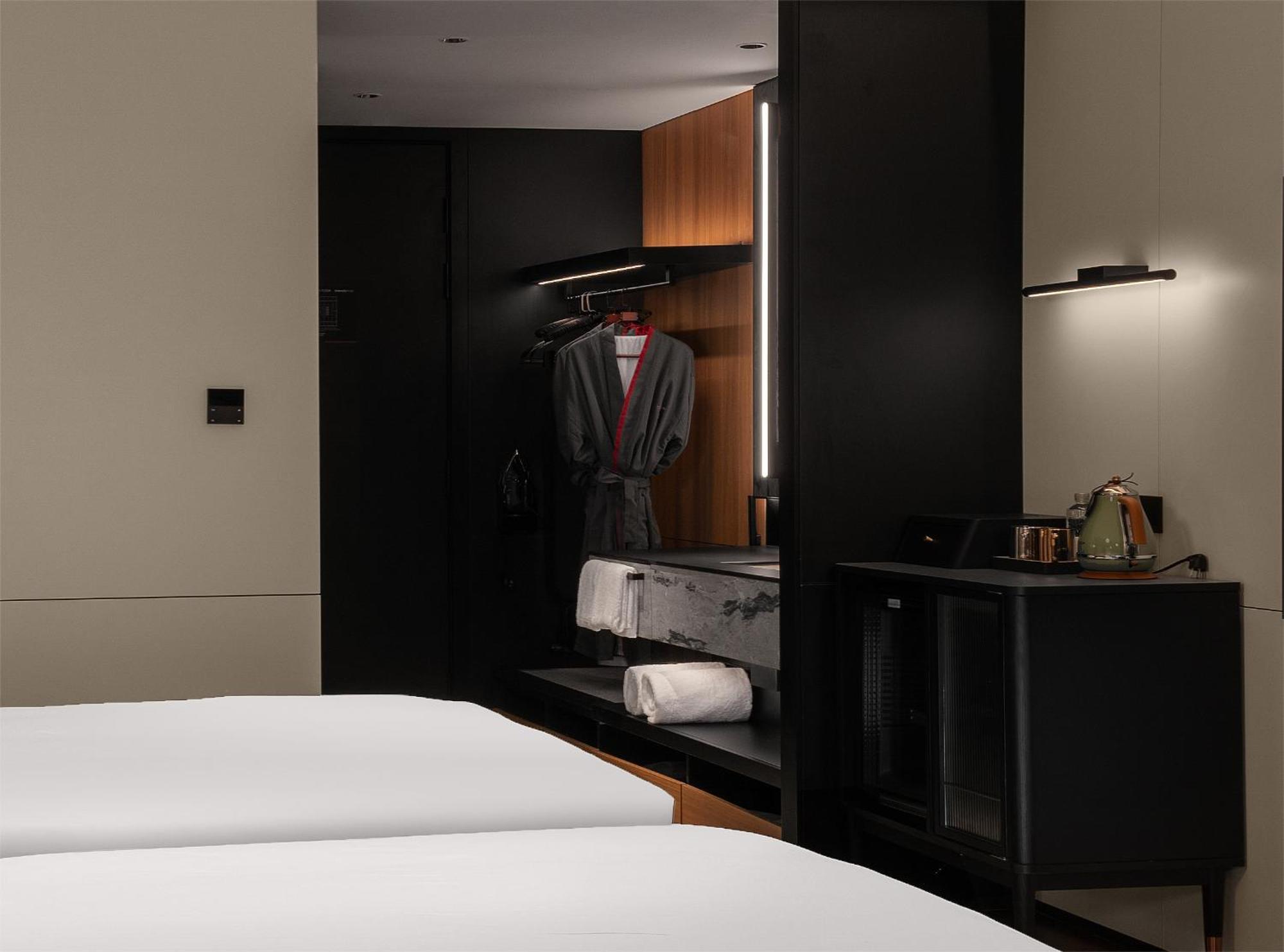 Intercity Hotel Guangzhou South Railway Station - Free Minibar Including Erdinger Weissbier 外观 照片