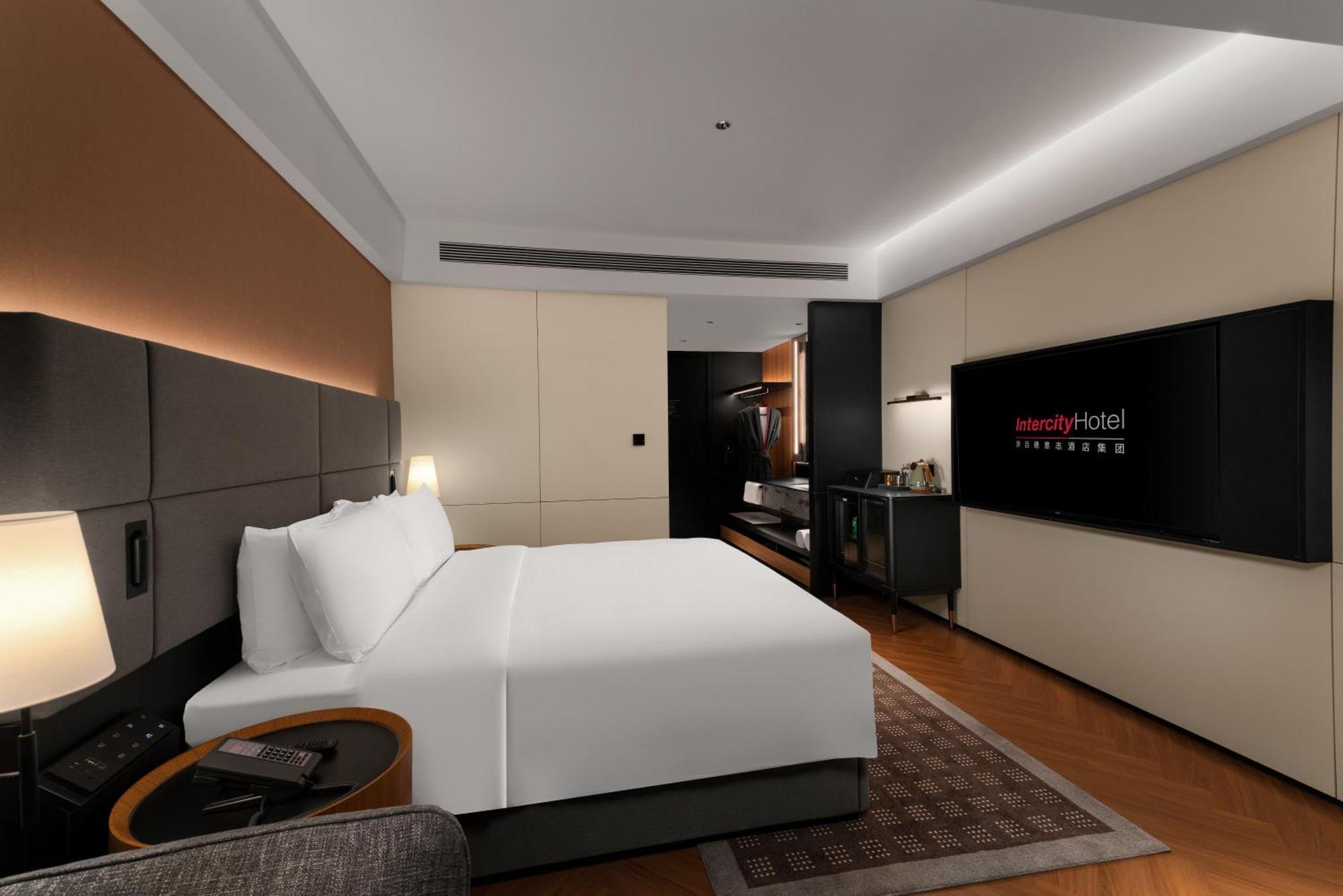 Intercity Hotel Guangzhou South Railway Station - Free Minibar Including Erdinger Weissbier 外观 照片