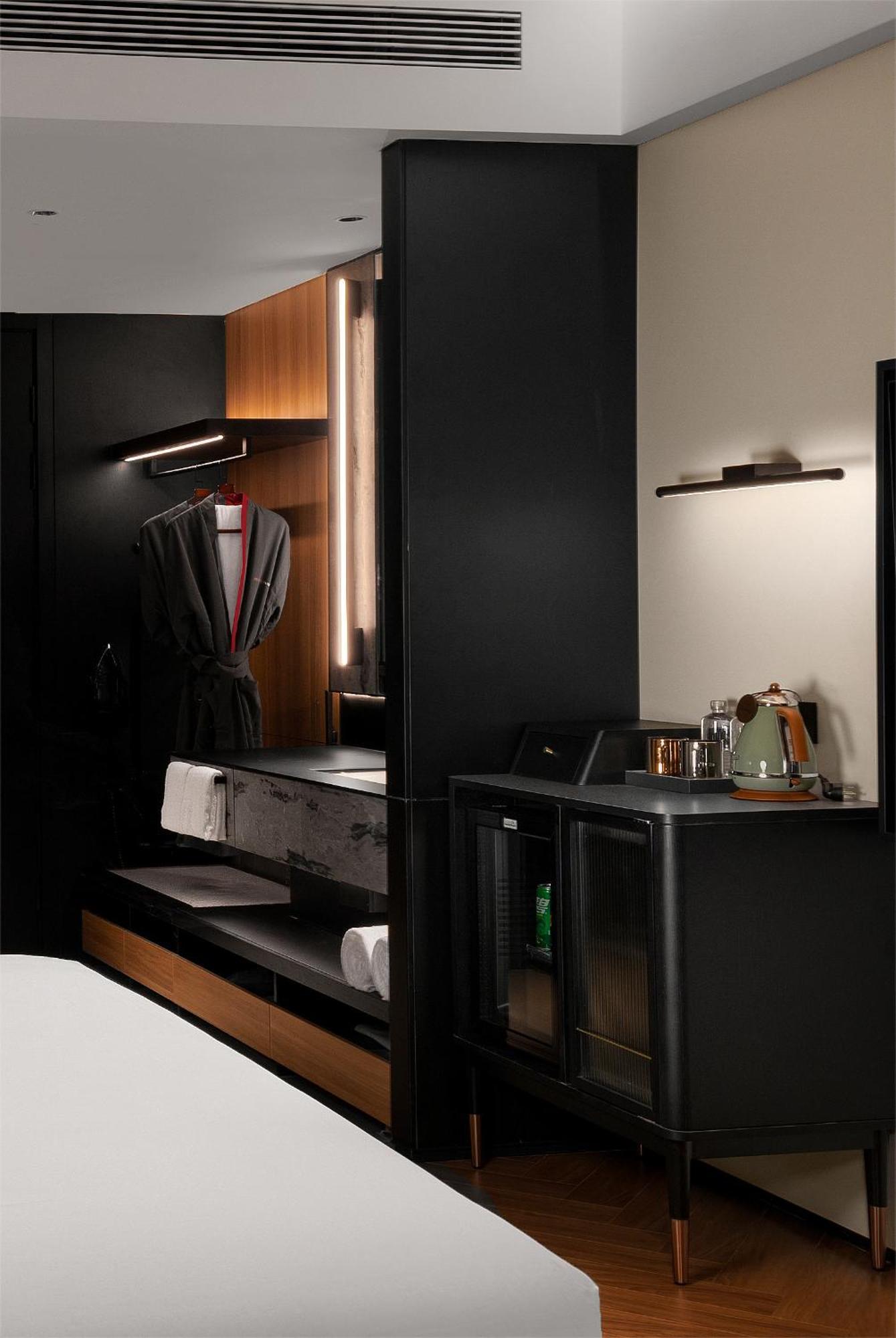 Intercity Hotel Guangzhou South Railway Station - Free Minibar Including Erdinger Weissbier 外观 照片